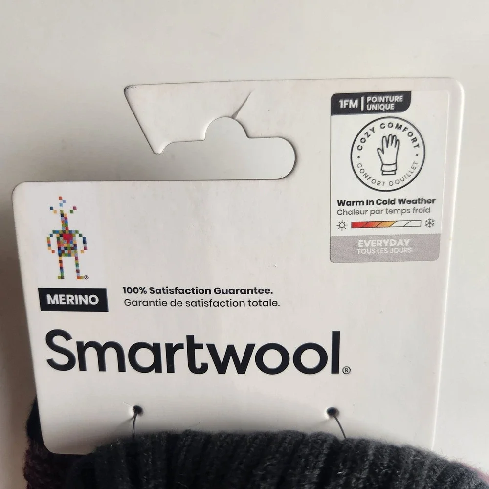 Smartwool Popcorn Cable Knit Gloves Small Black Cherry Merino Wool NWT
